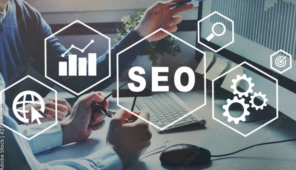 SEOサービスの提供を示す画像。デジタルマーケティングの専門家が活動中。